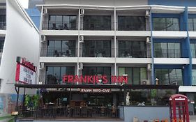 Frankie'S Inn