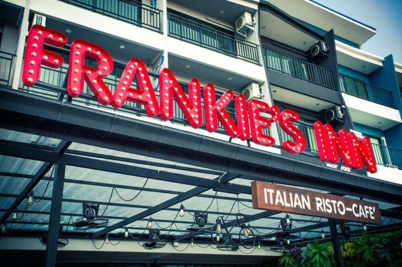 Frankie'S Inn Jomtien Beach Exterior photo