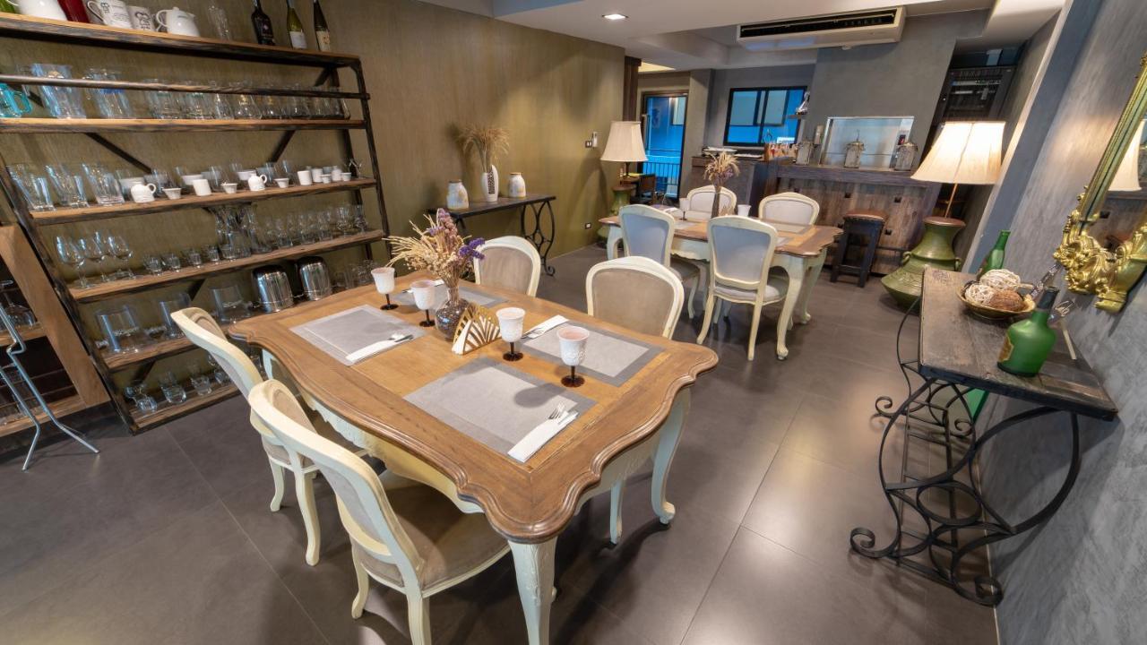 Frankie'S Inn Jomtien Beach Exterior photo